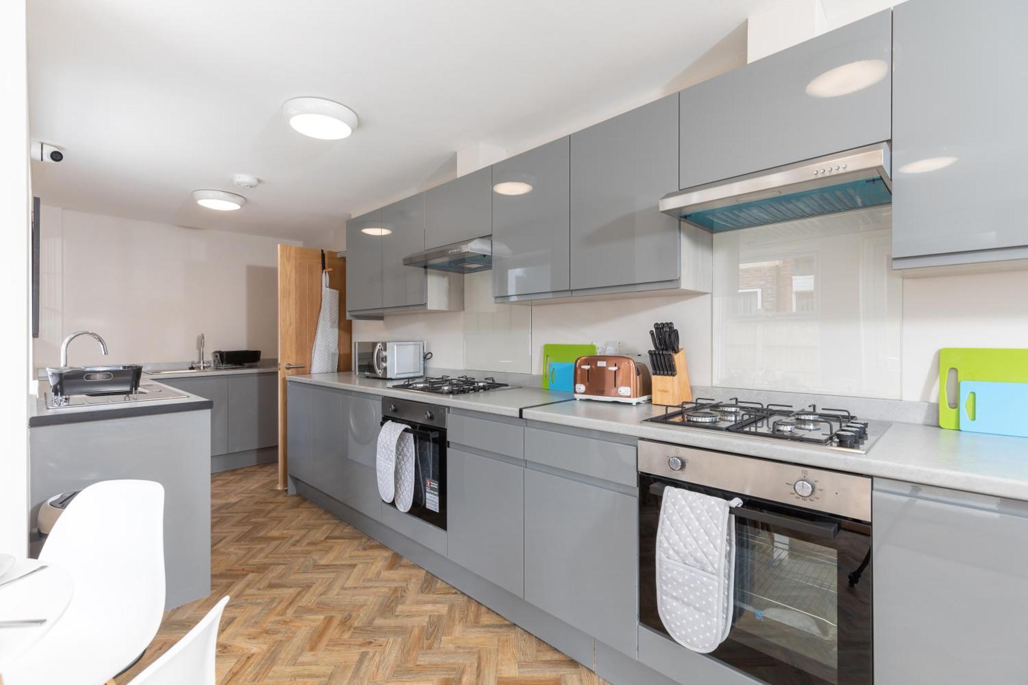 Ocean Apartments Литълхамптън Екстериор снимка